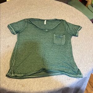 Zenana Outfitters Green Relaxed Short Sleeve T-Shirt